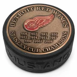 Mustang DETROIT RED WINGS 11-TIME STANLEY CUP CHAMPIONS MEDALLION COLLECTION PUCK
