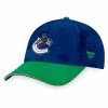 VANCOUVER CANUCKS FANATICS MEN'S AUTHENTIC PRO LOCKER ROOM FLEX HAT