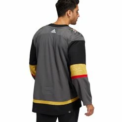 VEGAS GOLDEN KNIGHTS ADIDAS ADIZERO PRIMEGREEN AUTHENTIC GREY HOME JERSEY -Atlantic Division Shop VEGAS GOLDEN KNIGHTS ADIDAS ADIZERO PRIMEGREEN AUTHENTIC GREY HOME JERSEY MODEL BACK